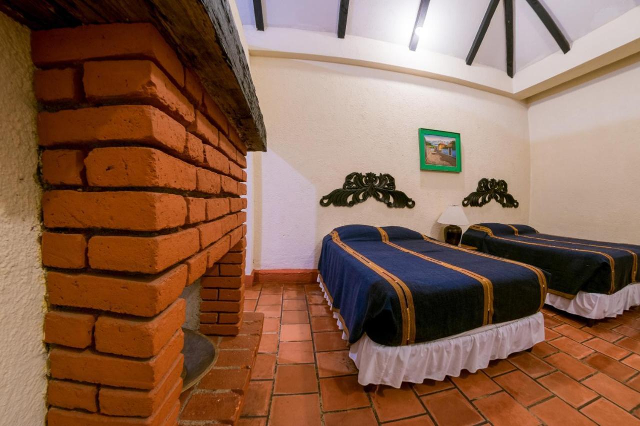 Hotel Toliman San Lucas Tolimán Eksteriør billede