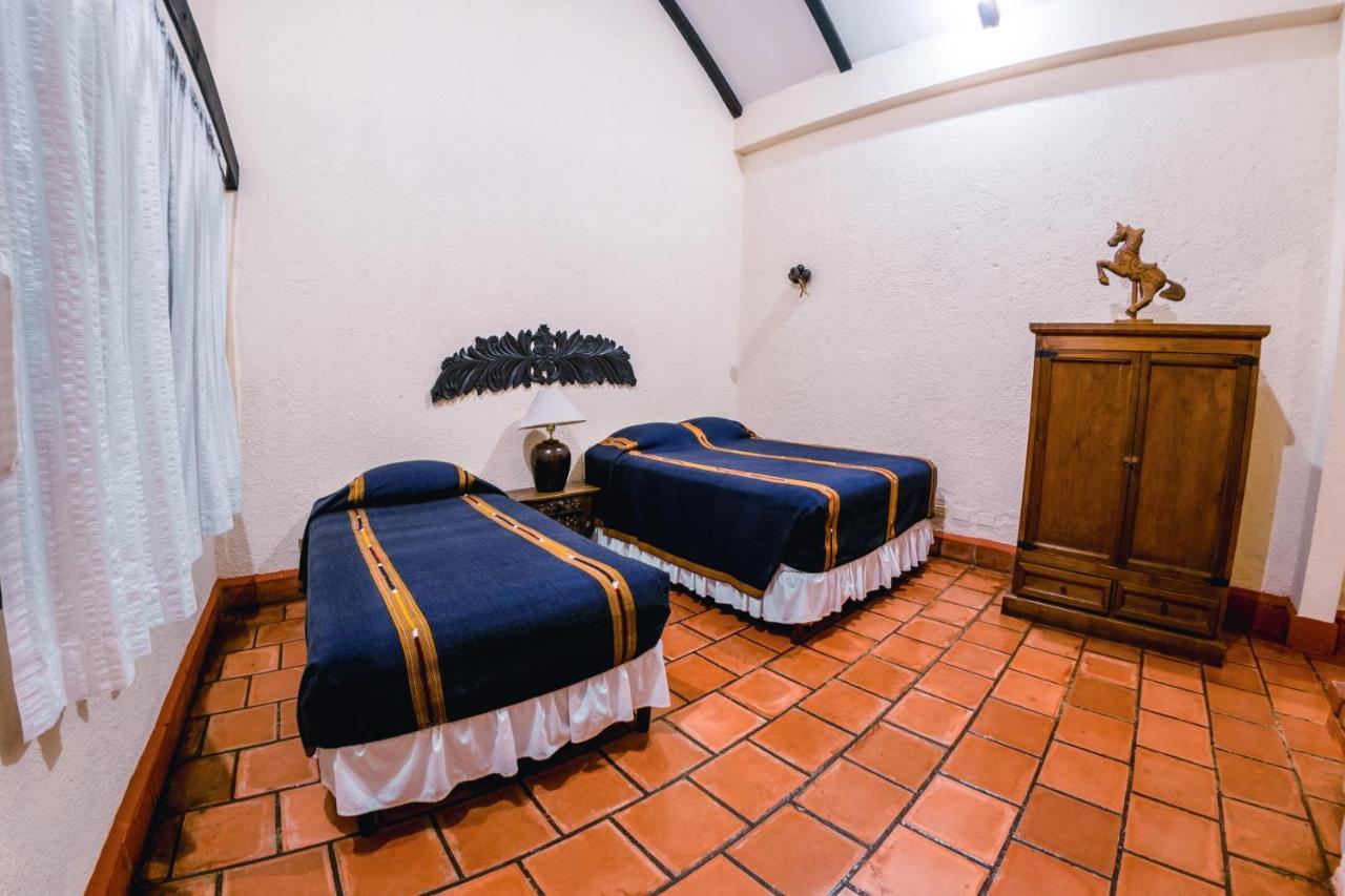 Hotel Toliman San Lucas Tolimán Eksteriør billede